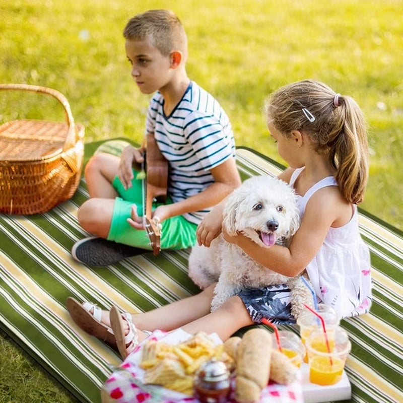 Extra Large Waterproof Picnic Blanket – 76.8 × 78.7 in Foldable 600D Oxford Outdoor Mat